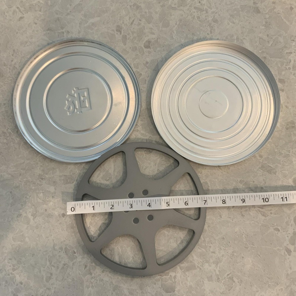 Vintage Kodak 8mm Metal 7" Reel With Metal Carry Case